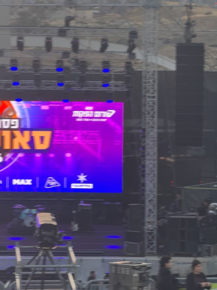 Party time 🥳 @ben.zur @odeyaazoulay @lirandanino @omeradam @idan_amedi @oshercohen